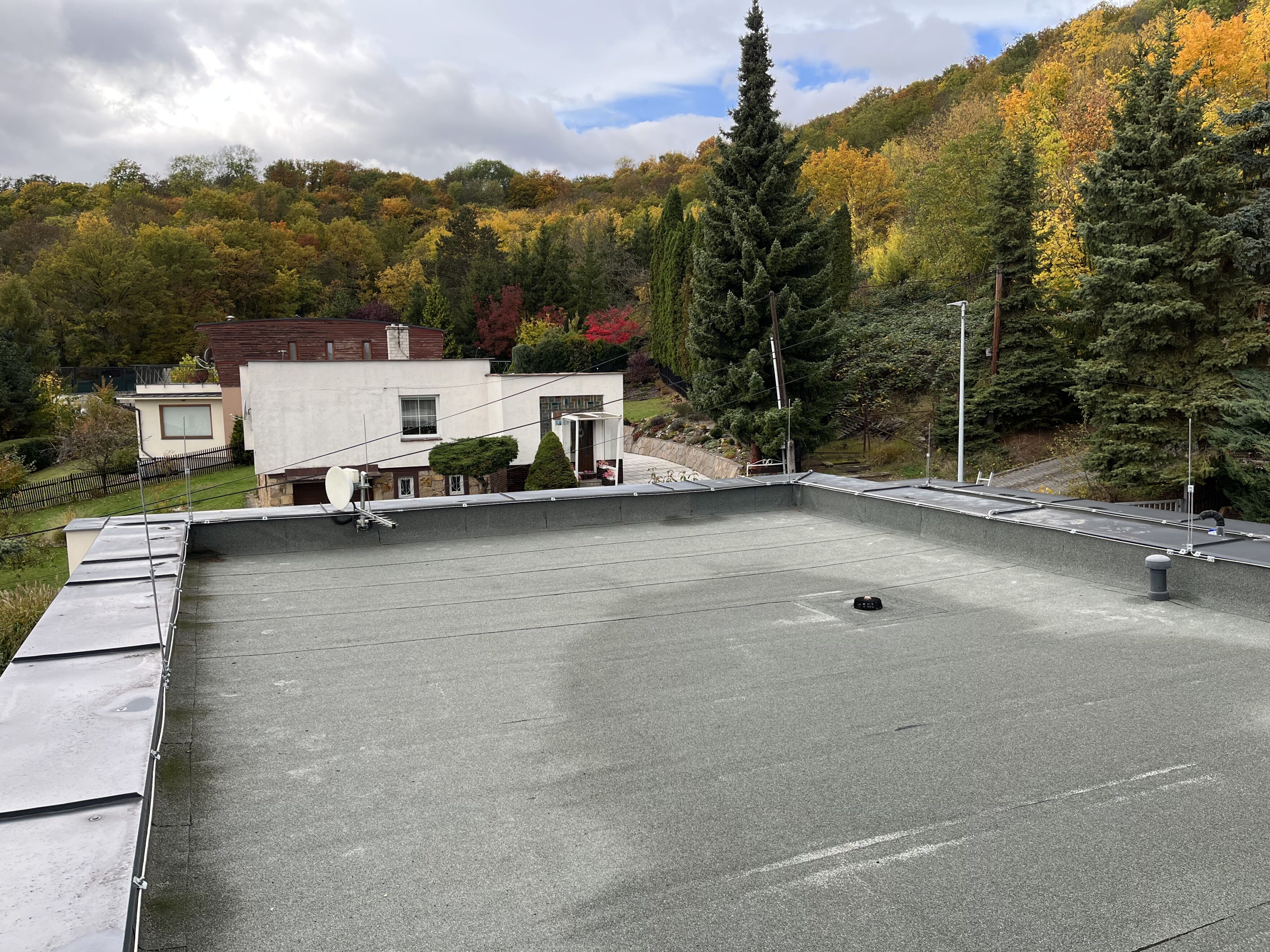 20251024_120907241_iOS